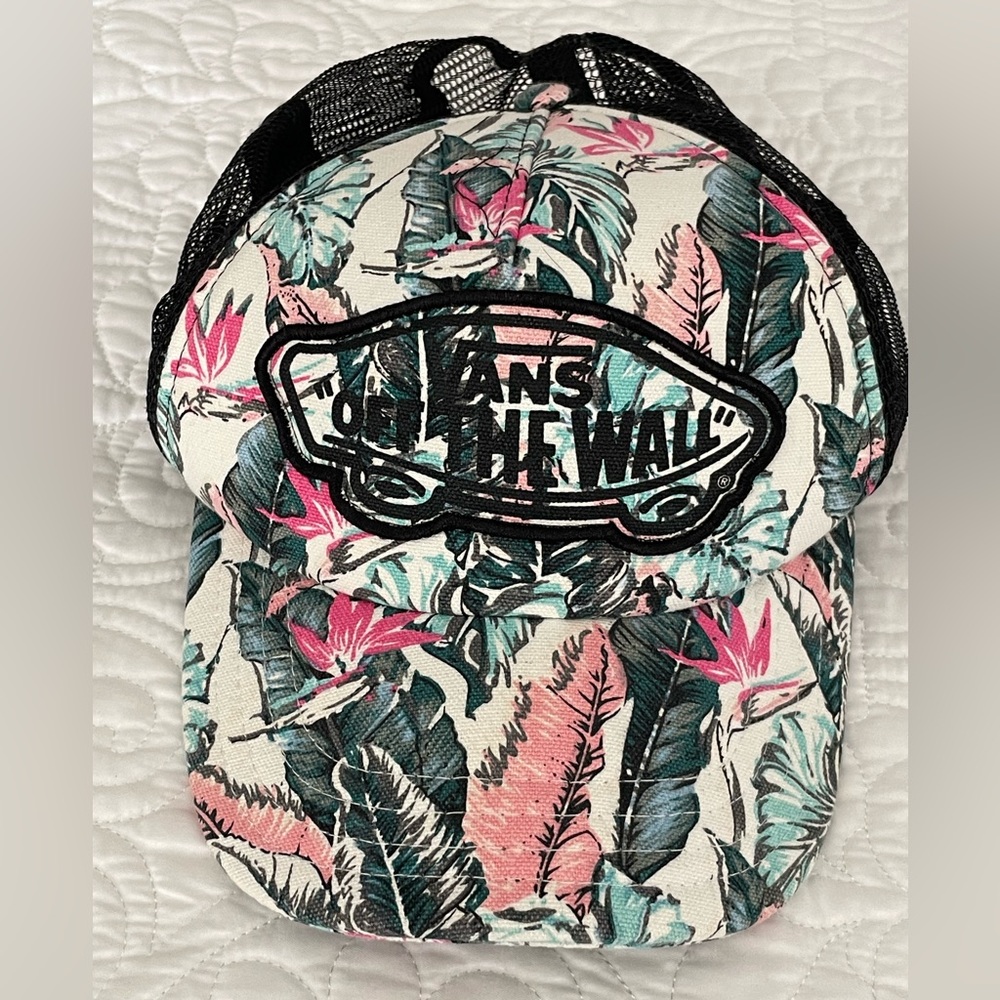 Vans Off the Wall Hawaiian Trucker Hat